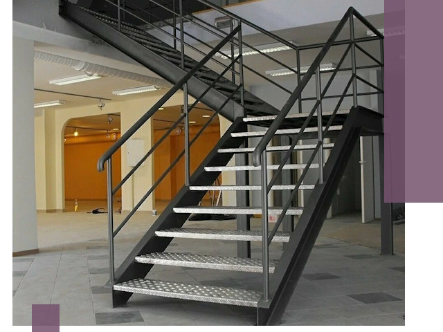 Лестницы для офиса в Алапаевске: изготовление, монтаж, демонтаж