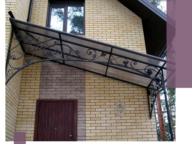 Односкатные козырьки из металла под ключ в Алапаевске