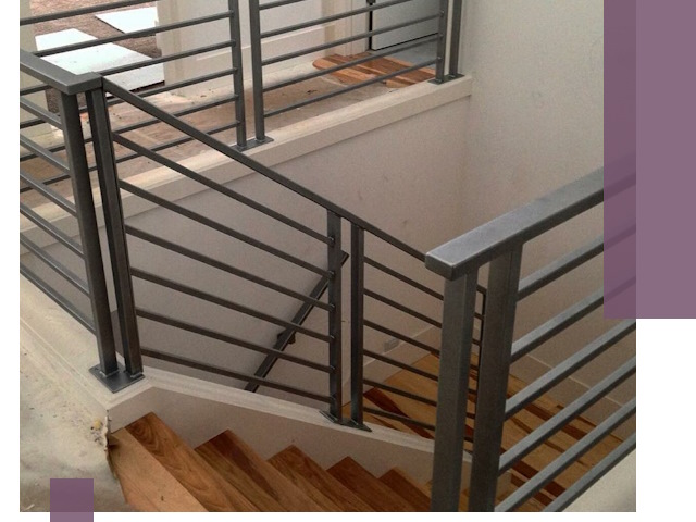 Изготовление поручней из металла и дерева в Алапаевске